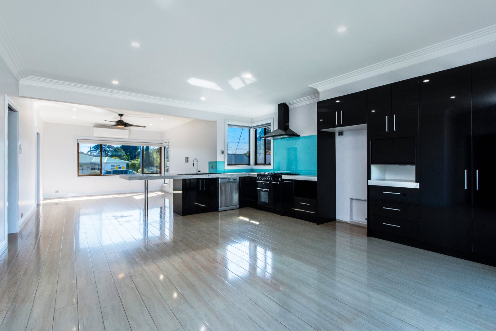 Gallery: 7 MacArthur Avenue