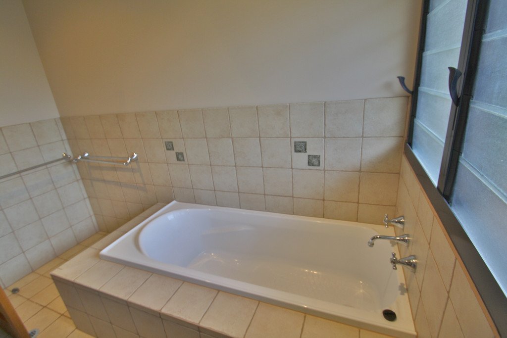 7 Manggala Drive CABLE BEACH 9