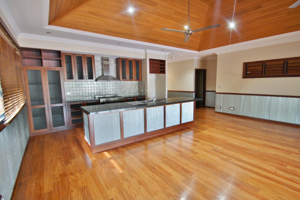 7 Manggala Drive CABLE BEACH 21