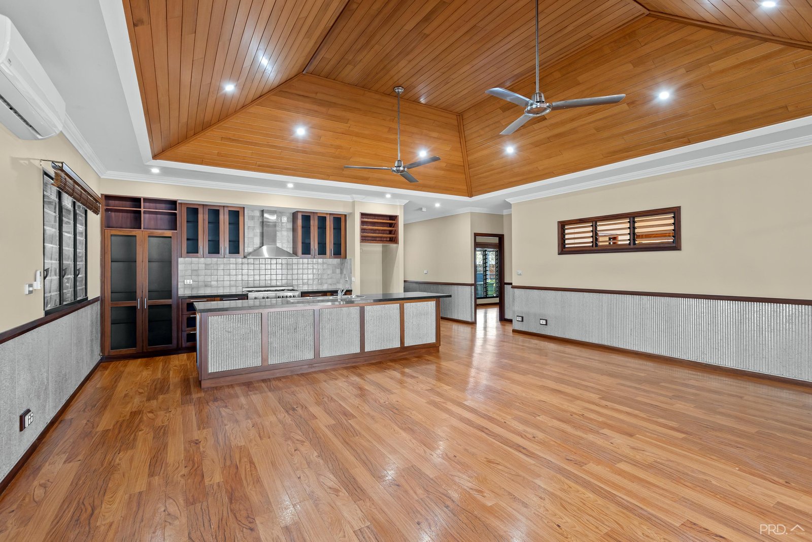 7 Manggala Drive CABLE BEACH 11