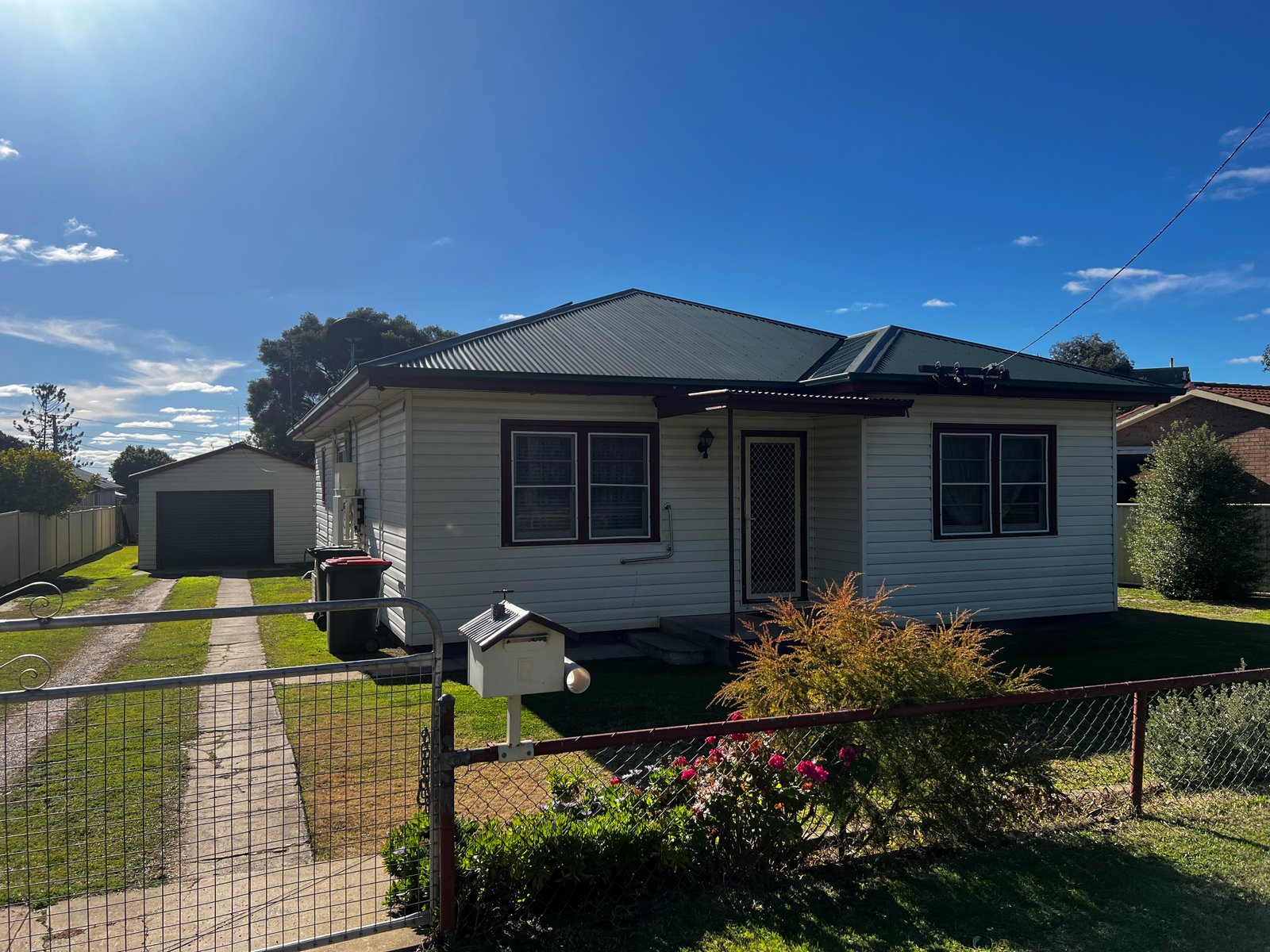 7 Market Street WEST TAMWORTH 2