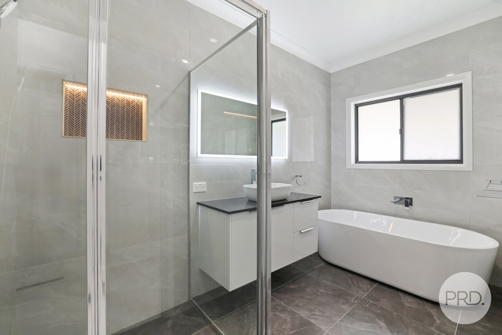 7 Marlborough Place NORTH TAMWORTH 12