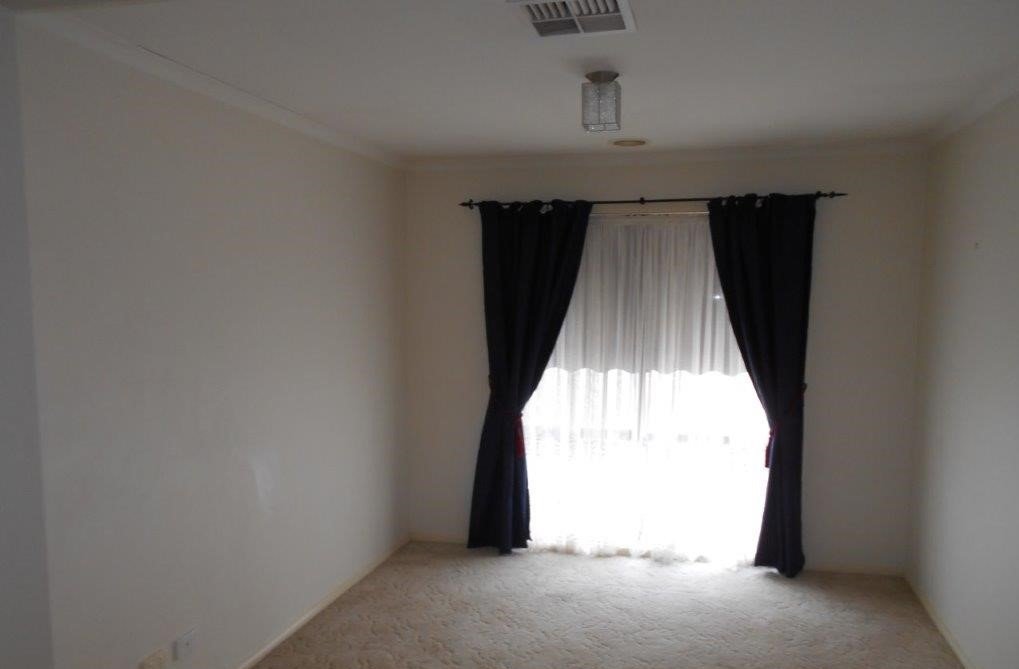 7 Martin Place TUMUT 10