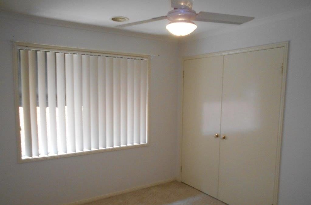 7 Martin Place TUMUT 12