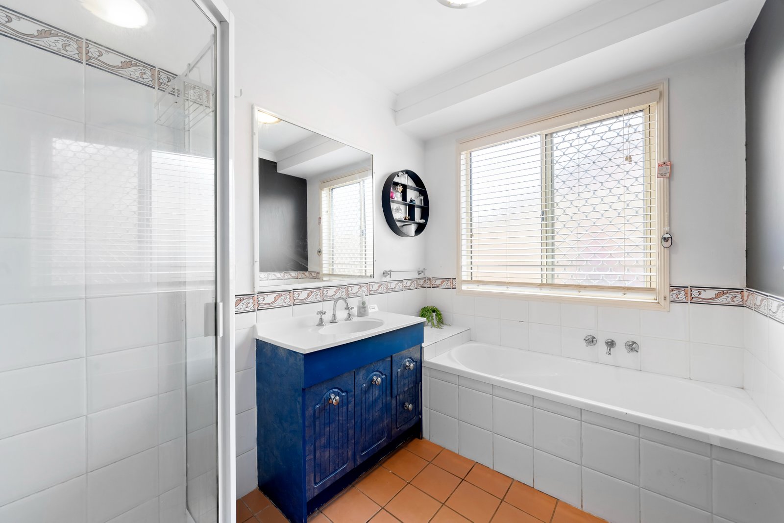 7 Mashie Place REDLAND BAY 8