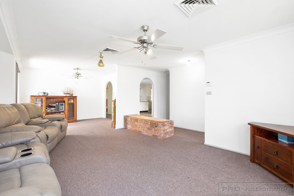 7 Matai Close THORNTON 8