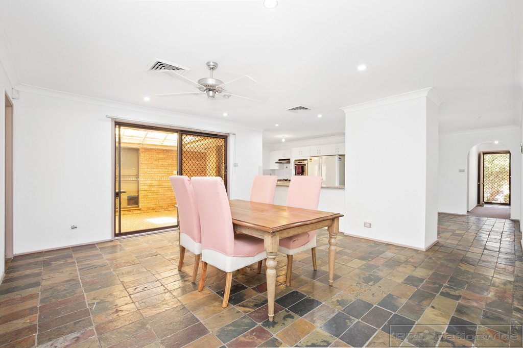 7 Matai Close THORNTON 11
