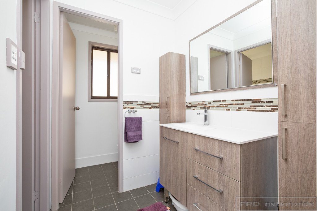 7 Matai Close THORNTON 16