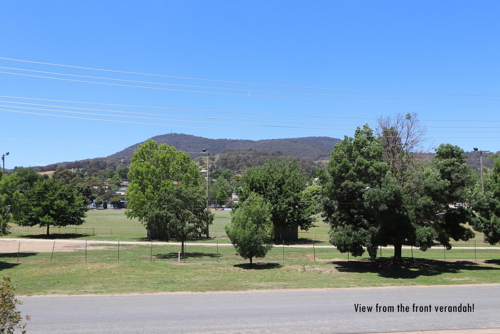 7 Mate Street TUMBARUMBA 5