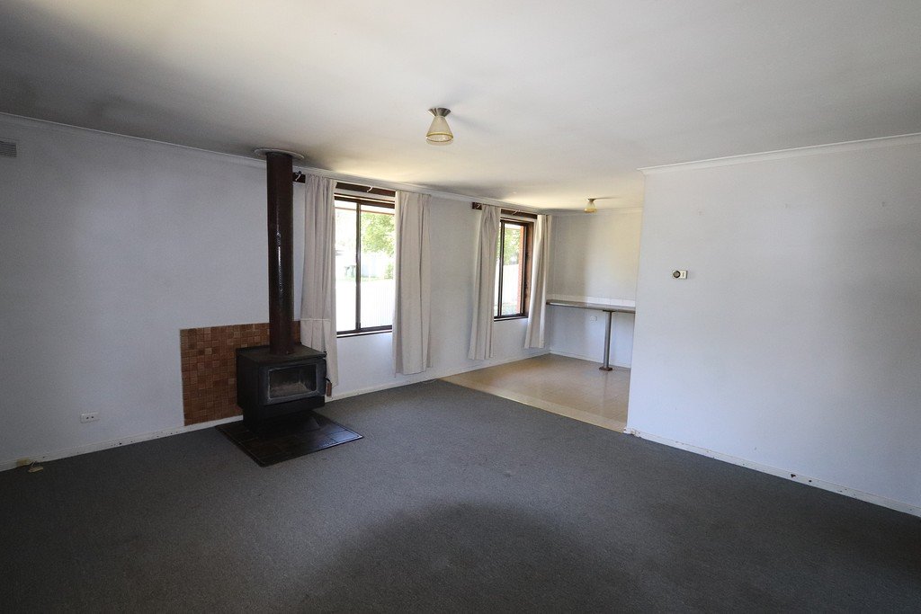 7 Mate Street TUMBARUMBA 8