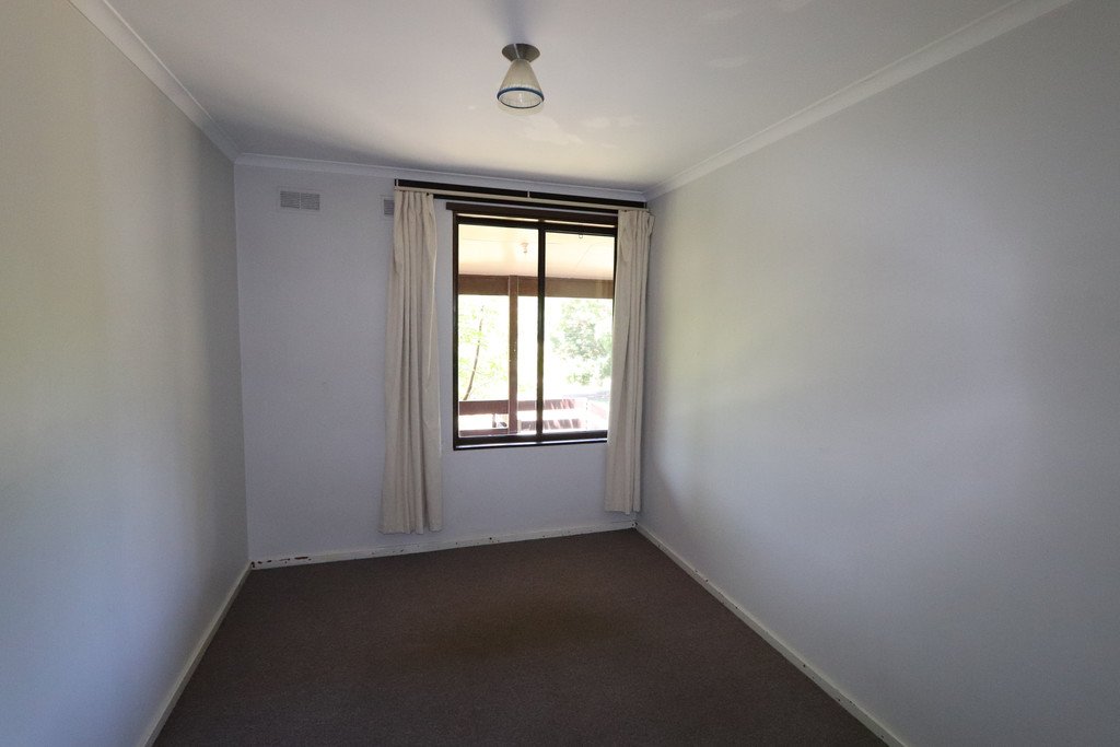 7 Mate Street TUMBARUMBA 11