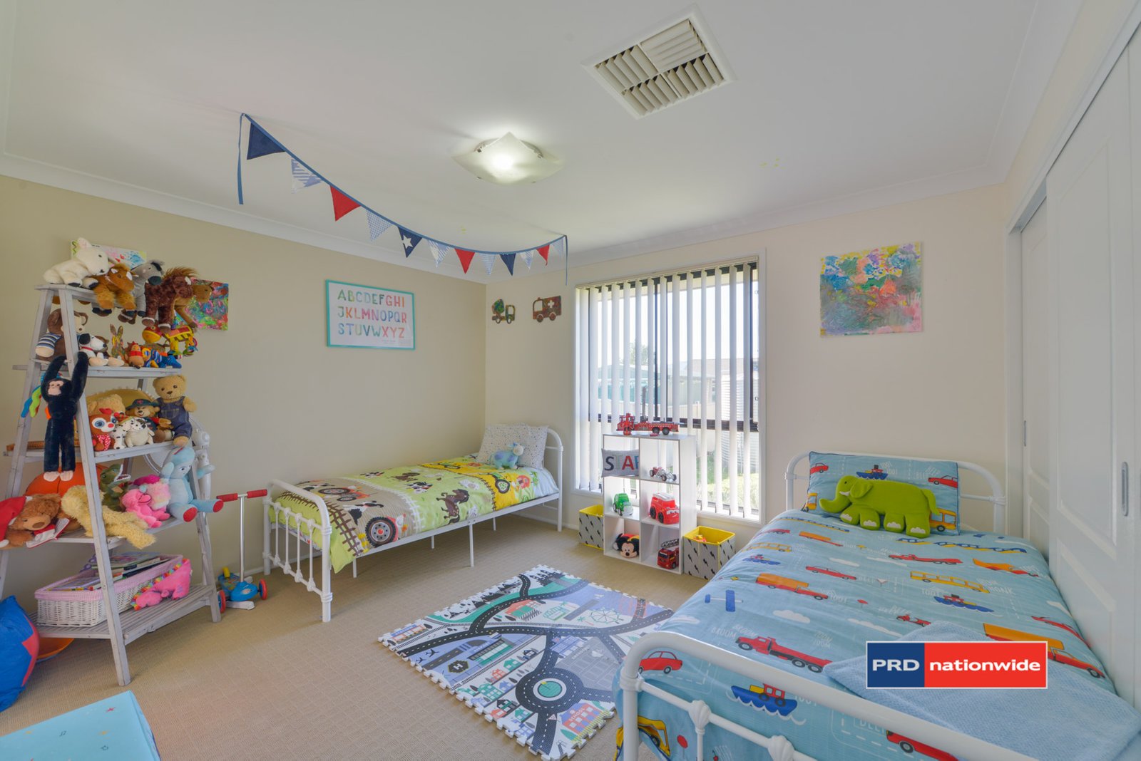 7 Mawson Close TAMWORTH 11