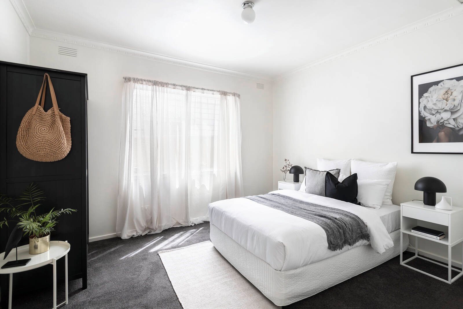 Real Estate and Property in 7 May Road, Toorak, VIC