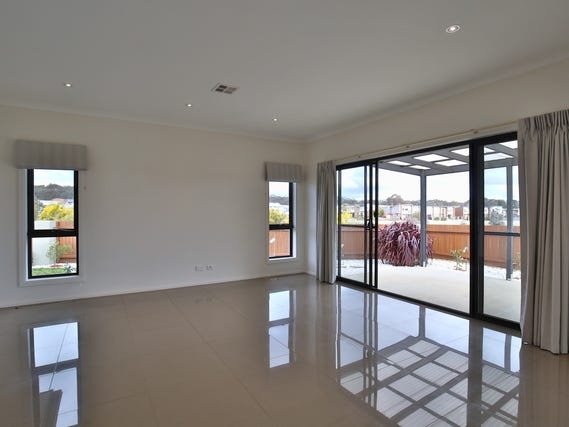 7 Maza Place BONNER 7