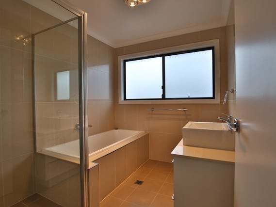 7 Maza Place BONNER 10