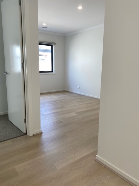 Gallery: 7 McCubbin Drive