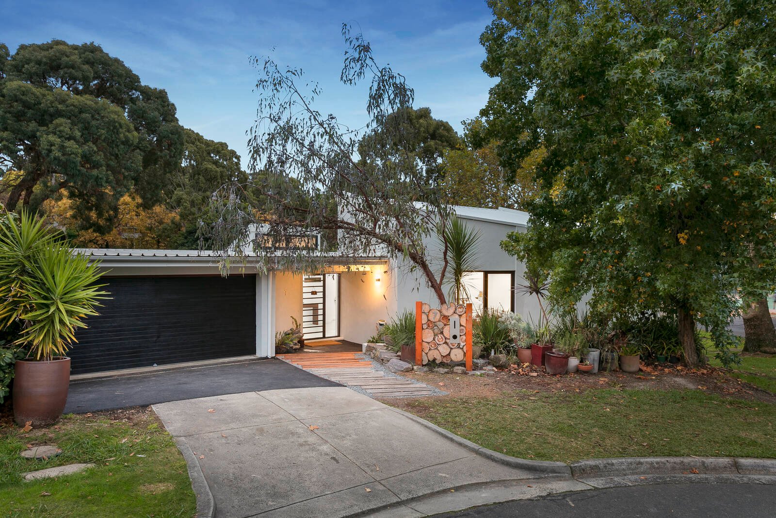 Real Estate and Property in 7 McCubbin Terrace, Doncaster East, VIC