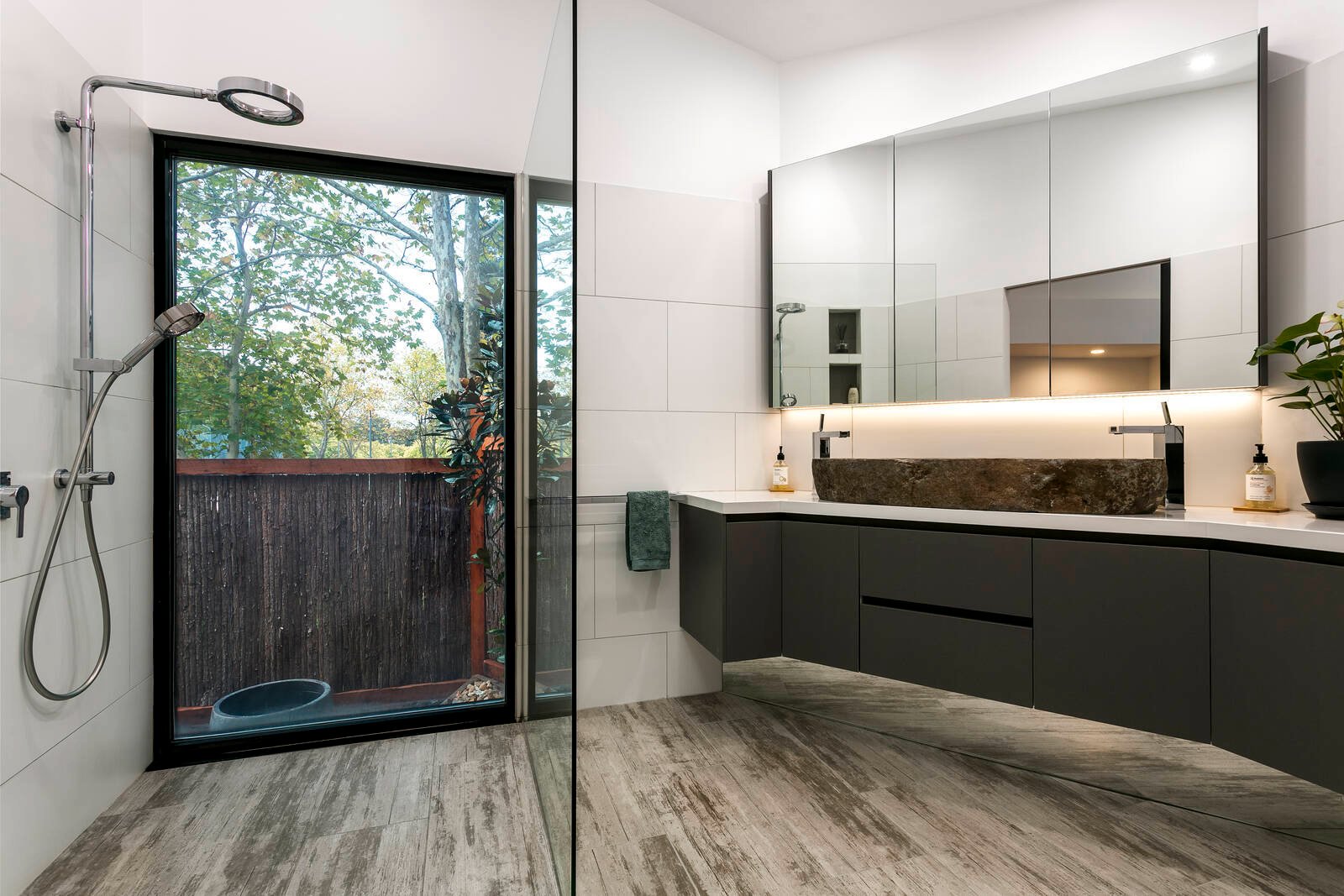 Real Estate and Property in 7 McCubbin Terrace, Doncaster East, VIC