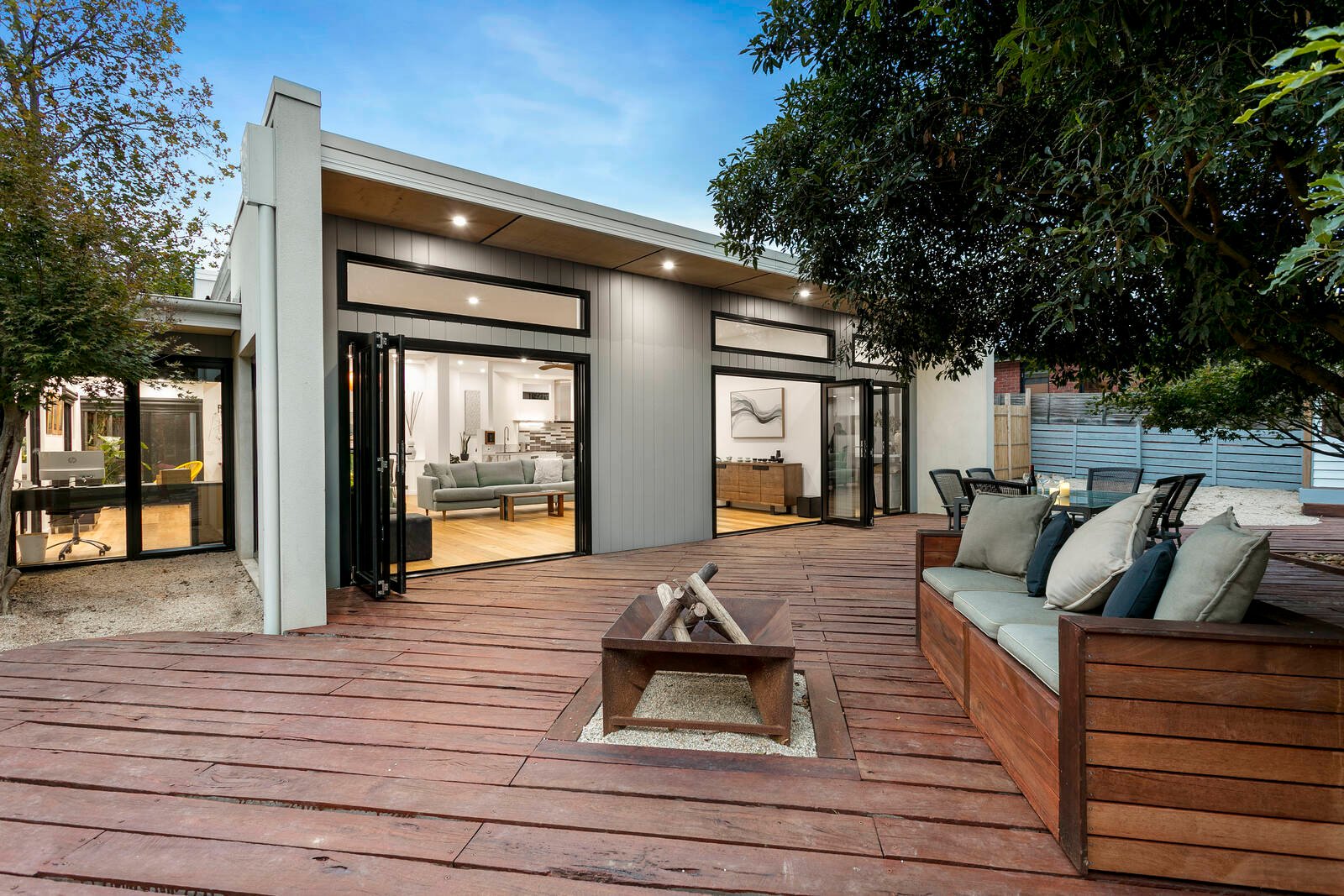 Real Estate and Property in 7 McCubbin Terrace, Doncaster East, VIC