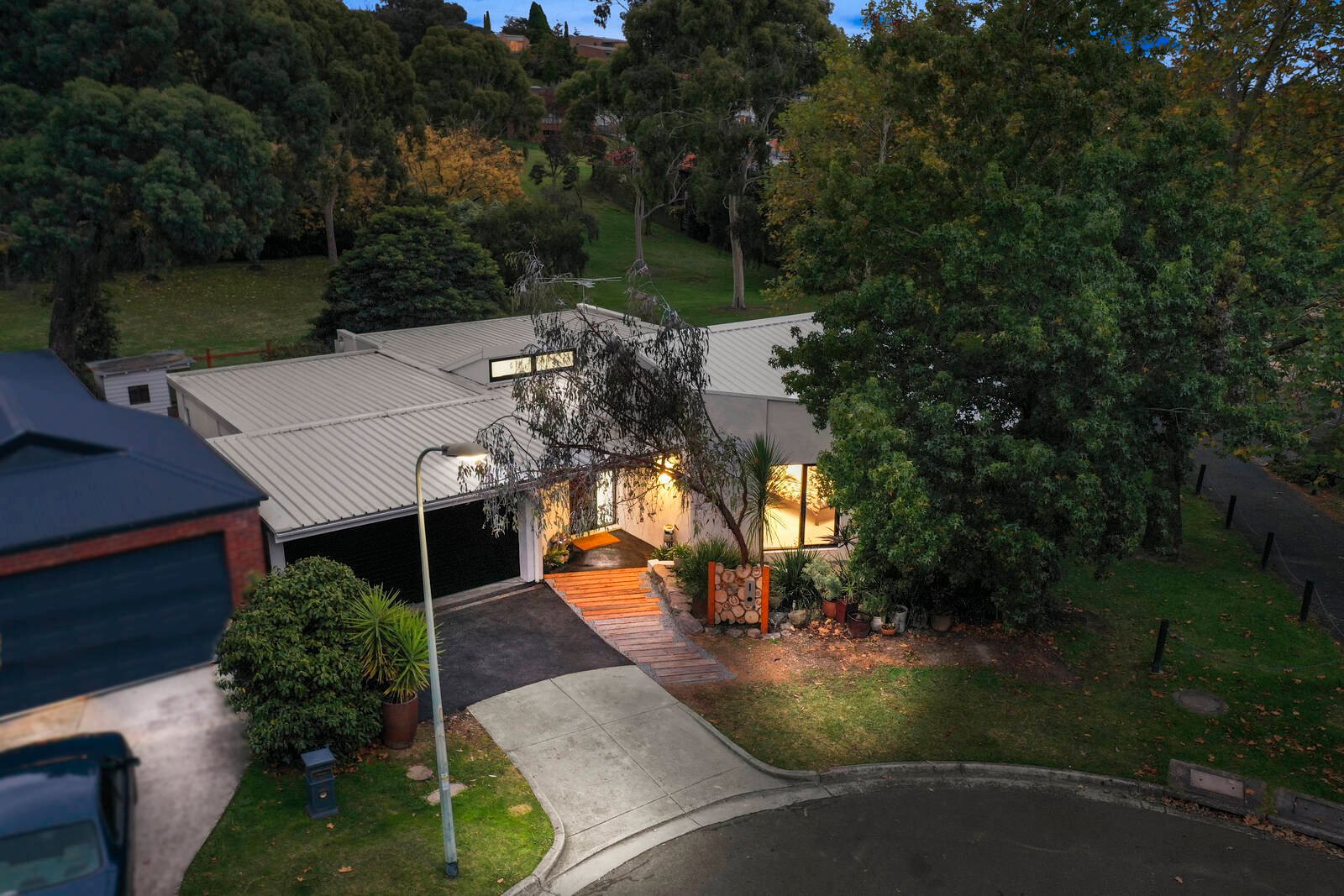Real Estate and Property in 7 McCubbin Terrace, Doncaster East, VIC