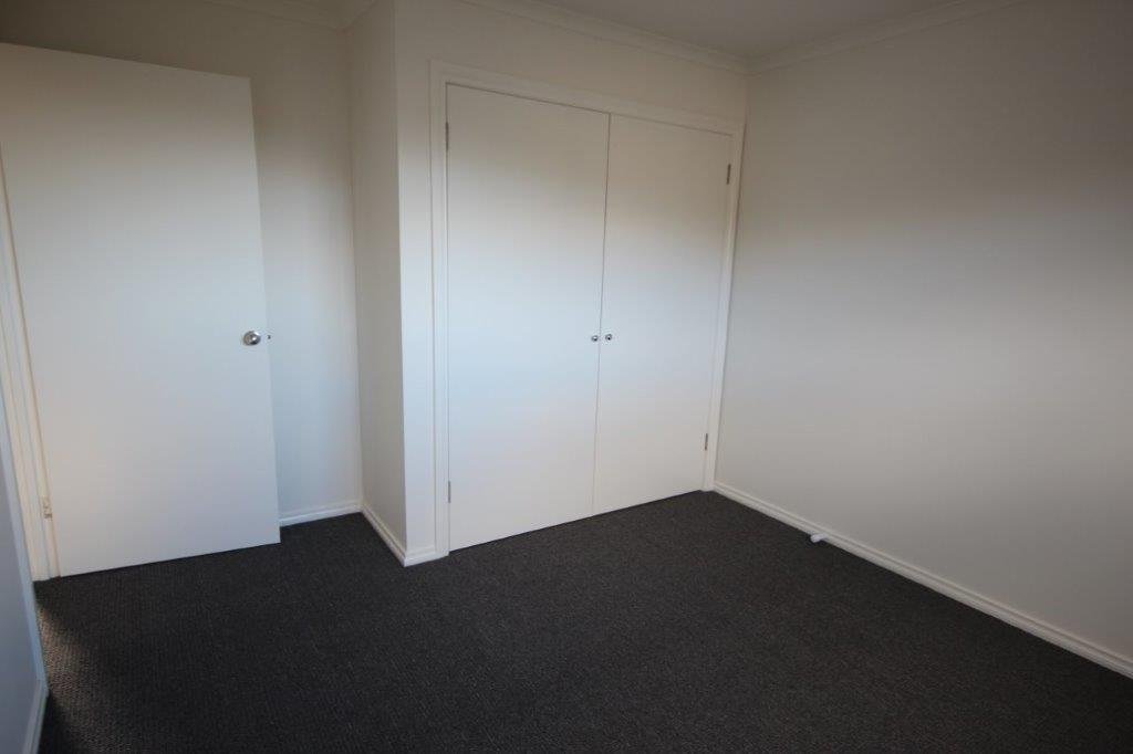 7 McGill Rise CLAREMONT 9