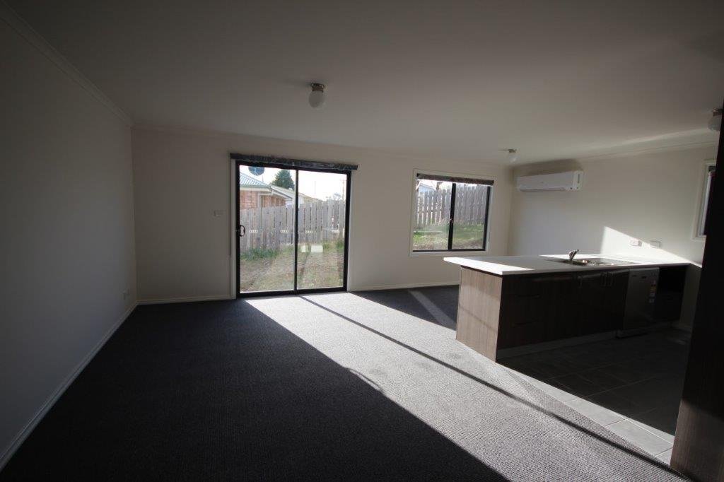 7 McGill Rise CLAREMONT 10