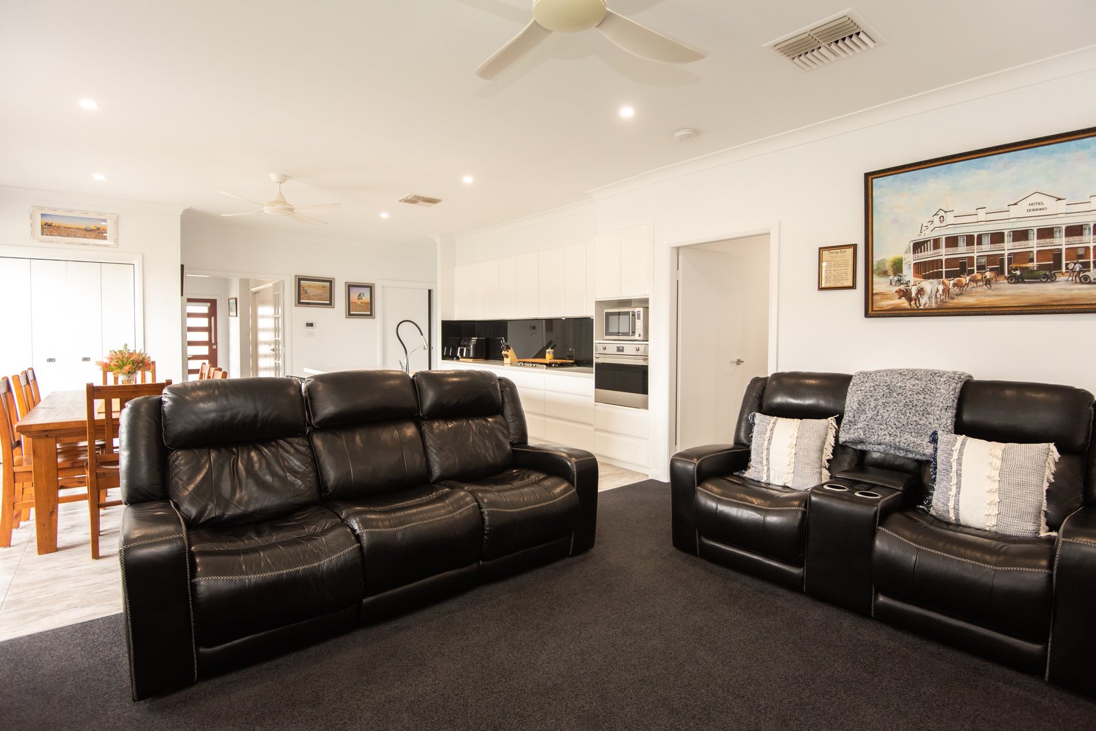 7 McKay Place TAMWORTH 13