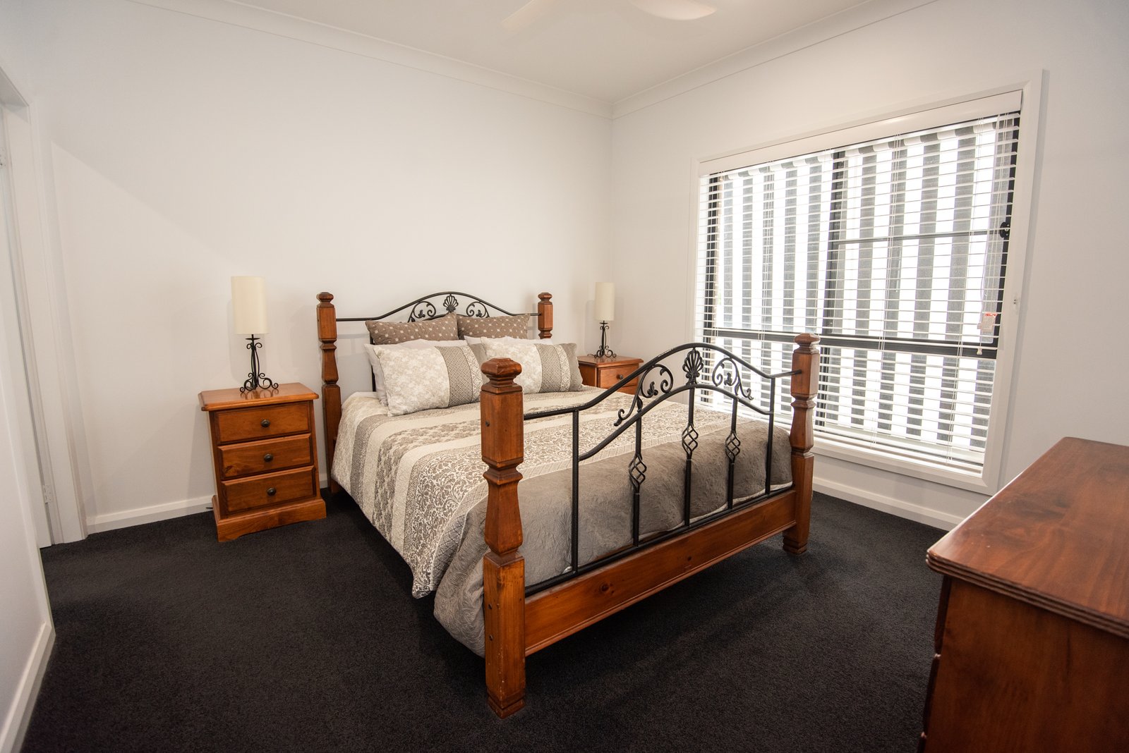 7 McKay Place TAMWORTH 14