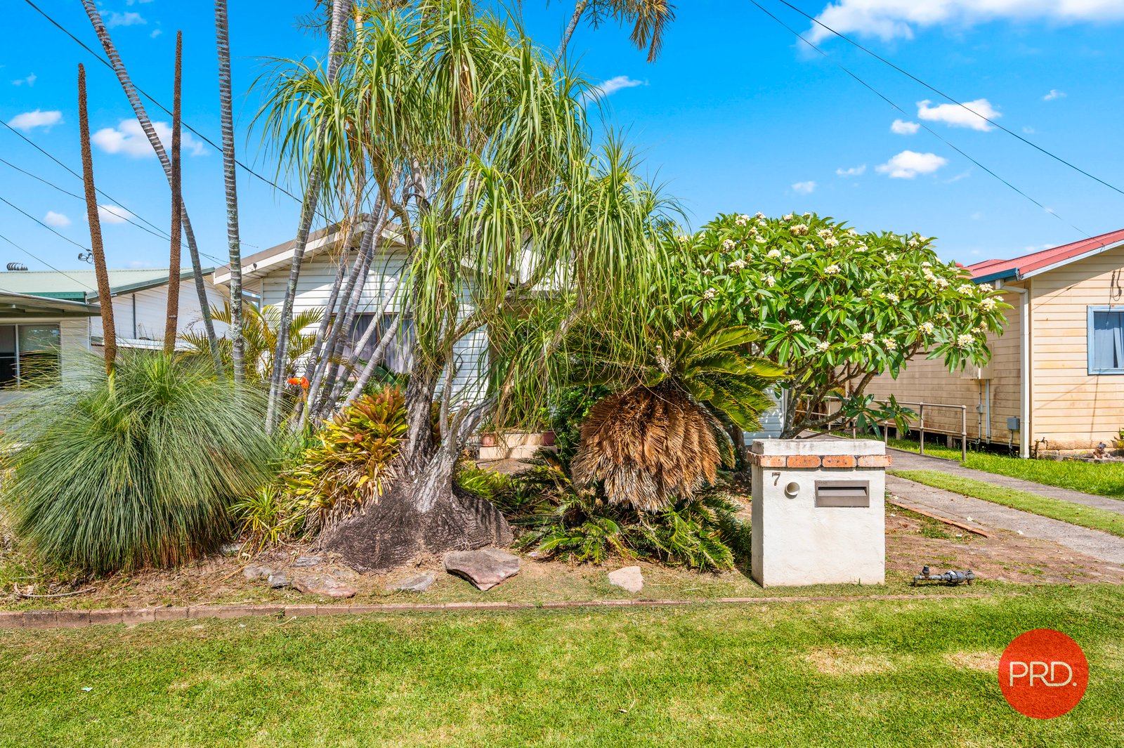 7 Meadow Street COFFS HARBOUR 2