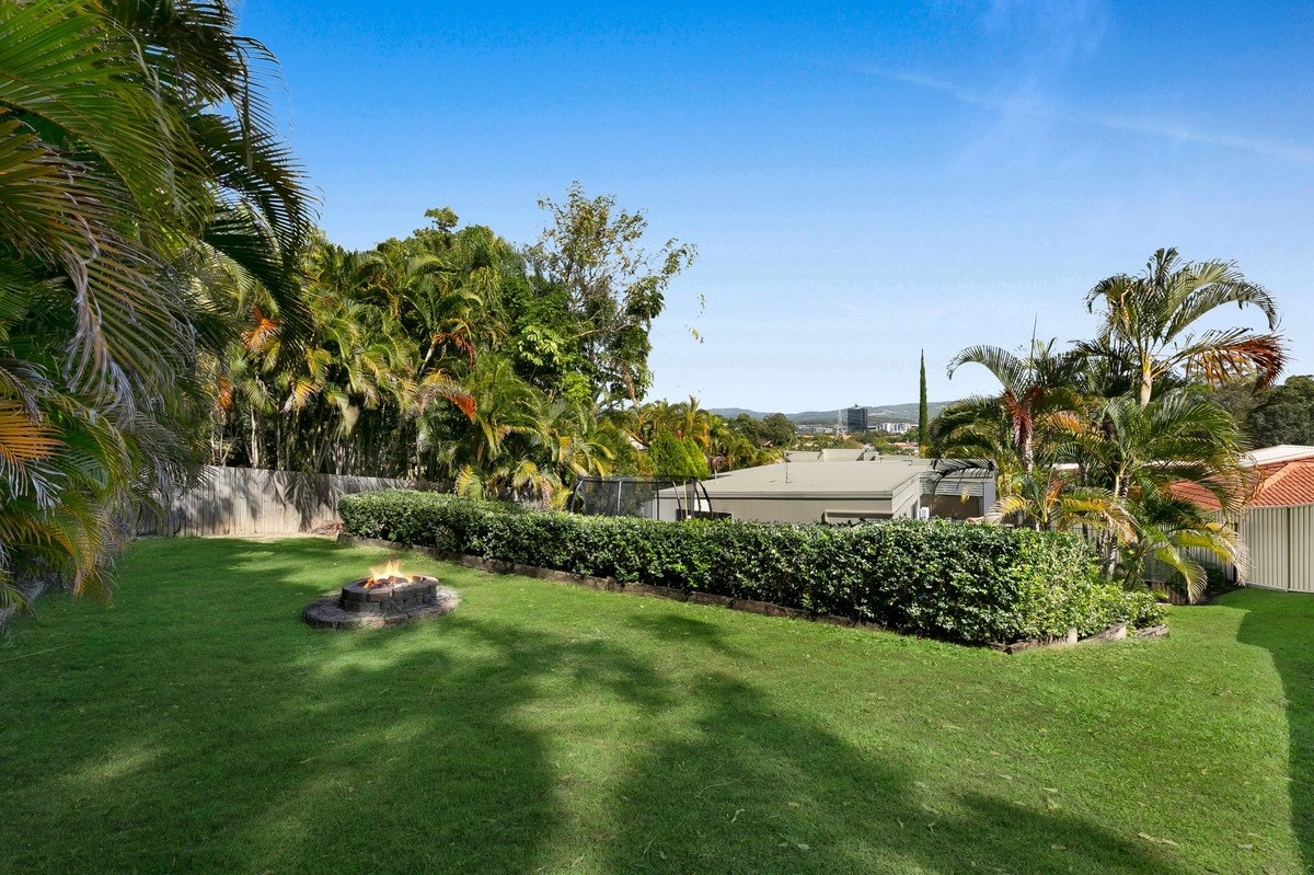 7 Medinde Court Robina 25