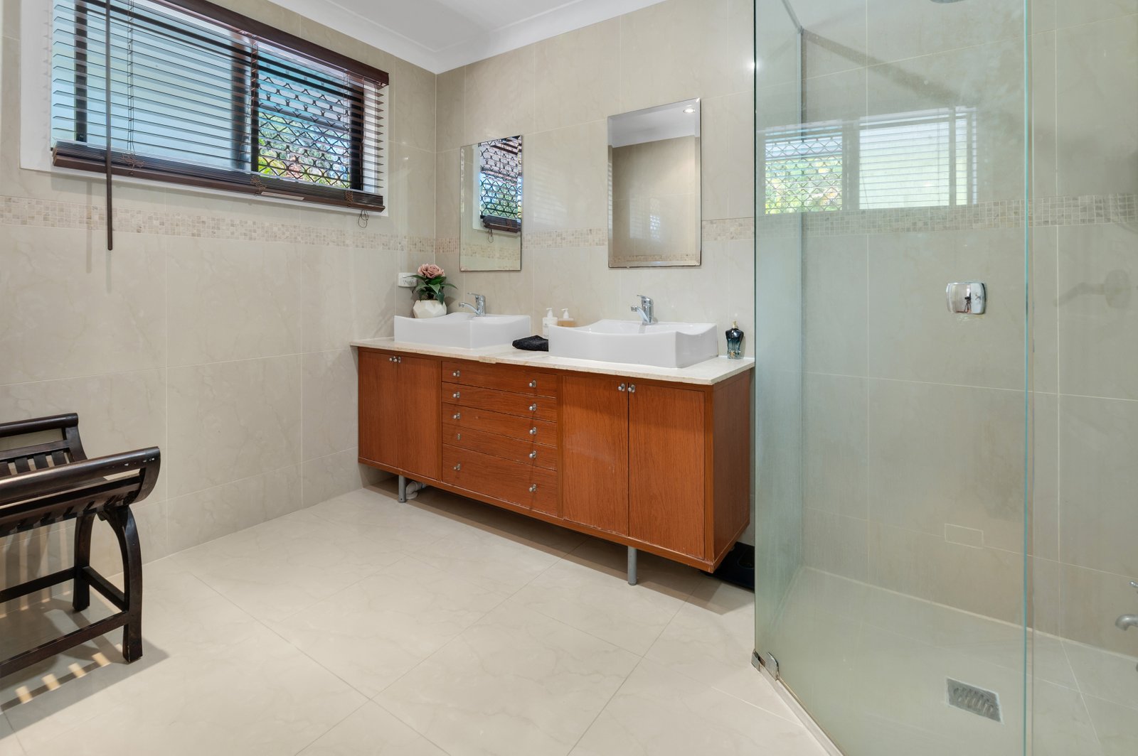 7 Miralie Place ASHMORE 20
