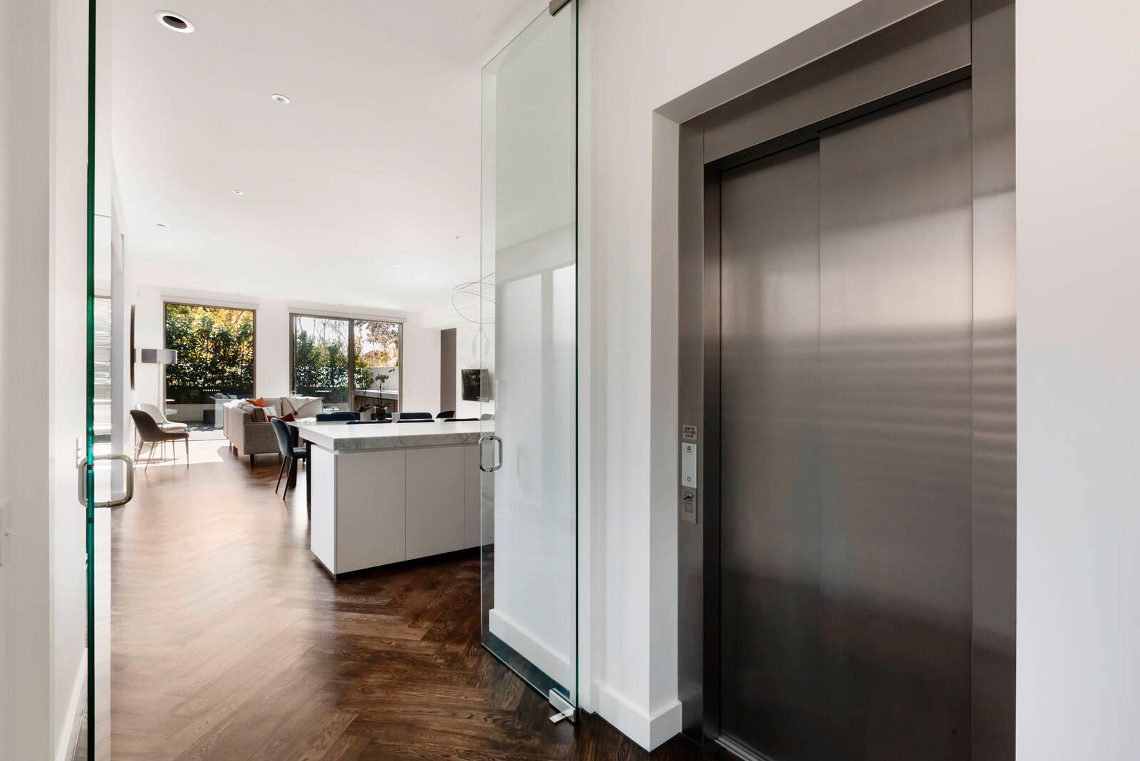 Real Estate and Property in 7 Monomeath Avenue, Toorak, VIC