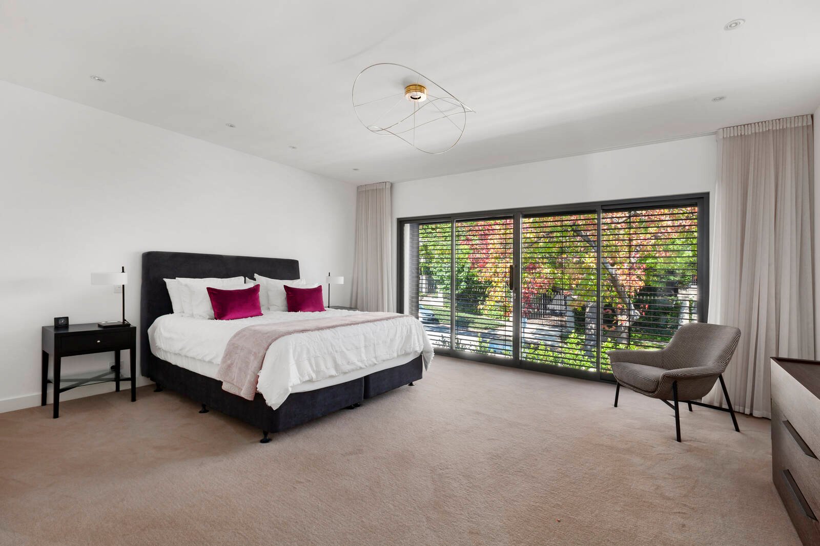 Real Estate and Property in 7 Monomeath Avenue, Toorak, VIC