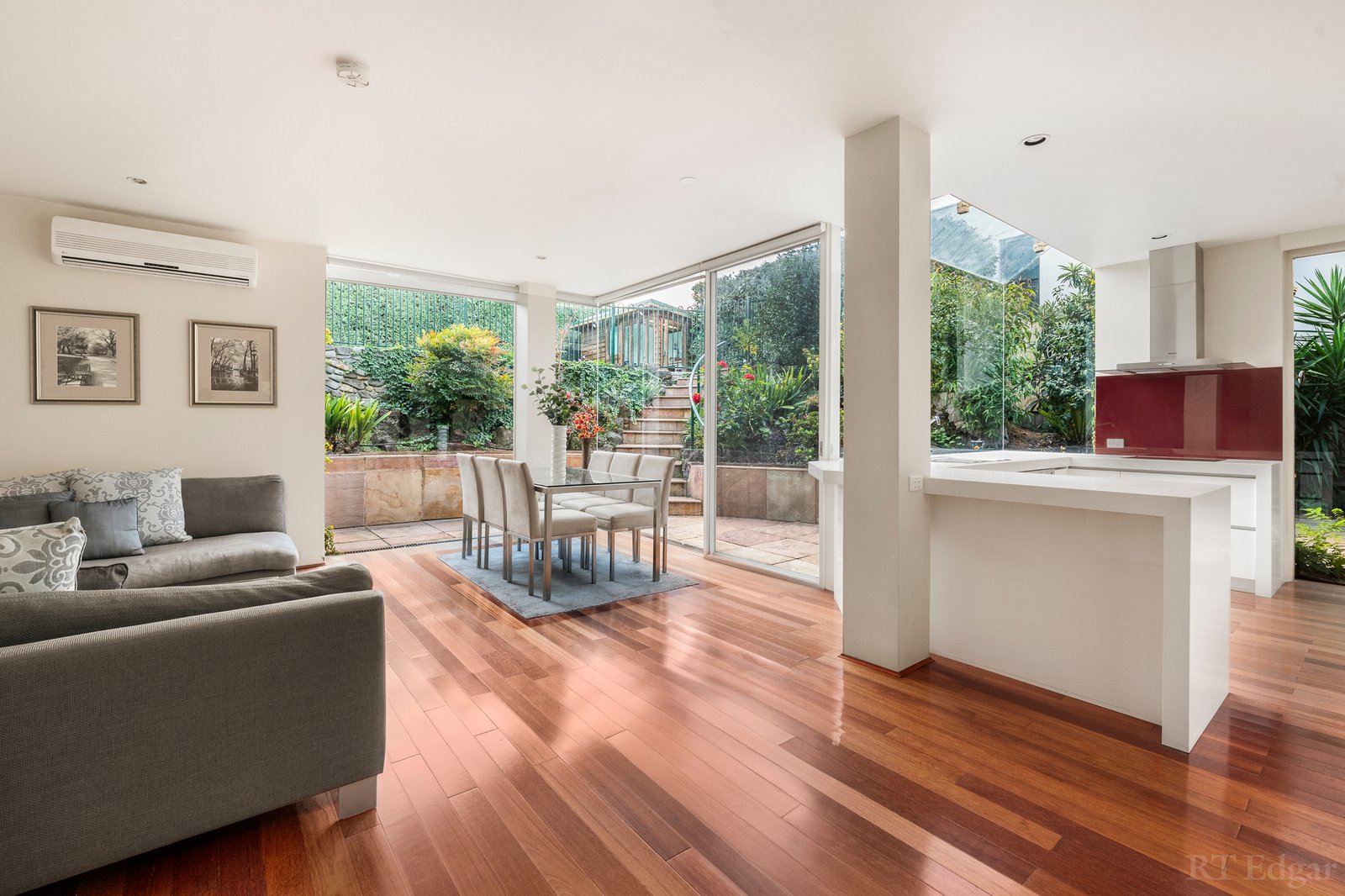 Real Estate and Property in 7 Moonga Road, Toorak, VIC