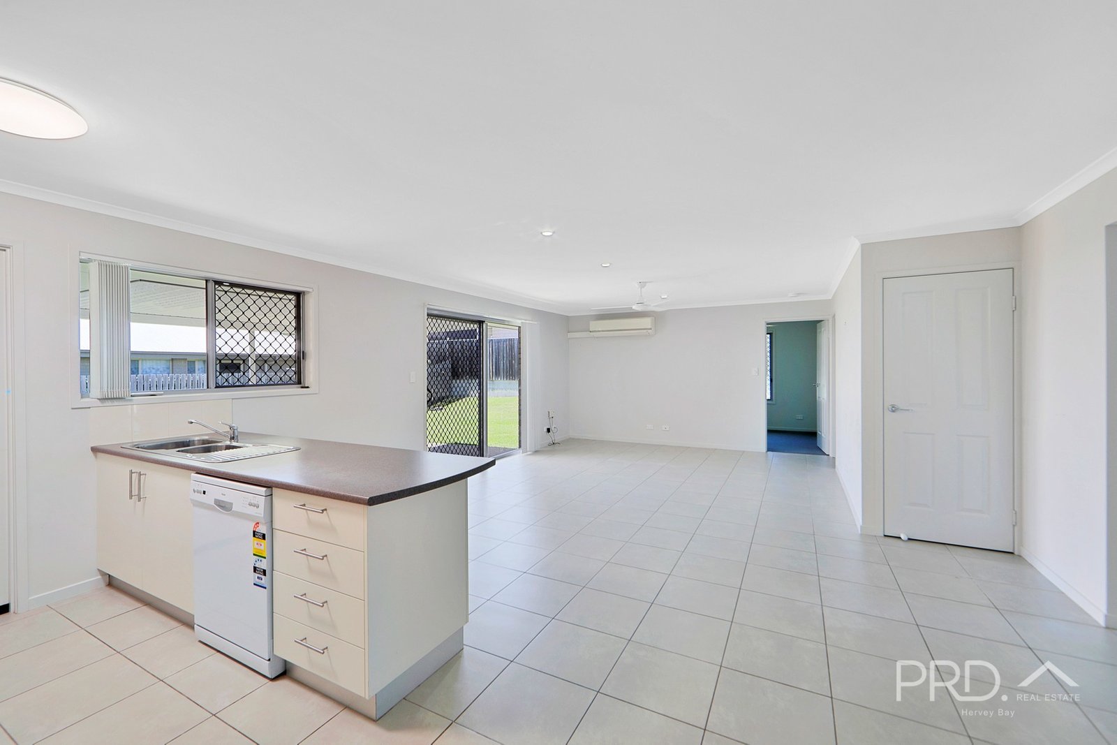 7 Mueller Close URRAWEEN 9