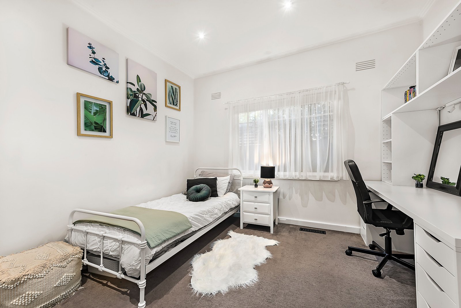 7 Murray Drive, Burwood, VIC