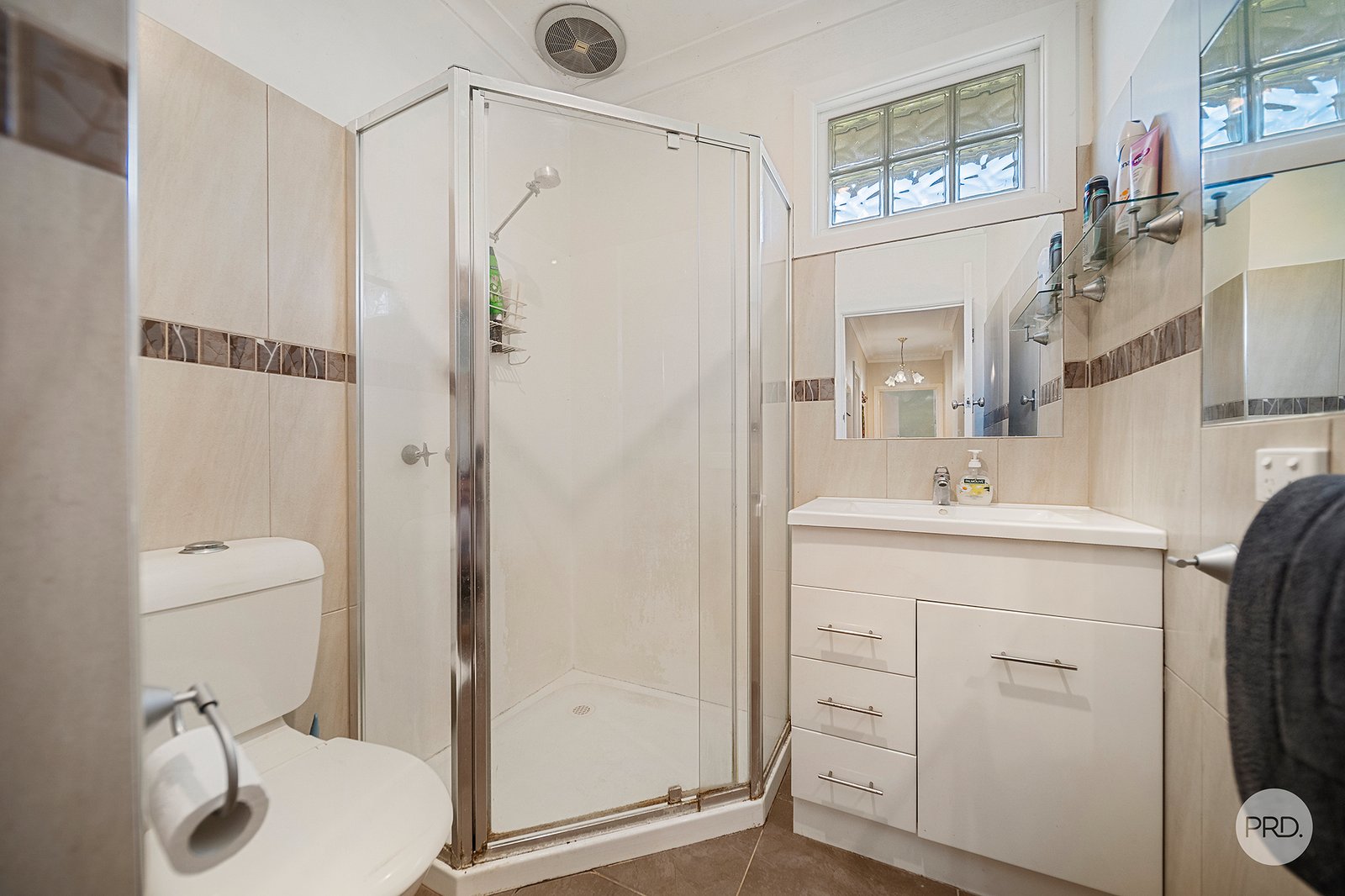 7 Nankoor Street GOLDEN SQUARE 8