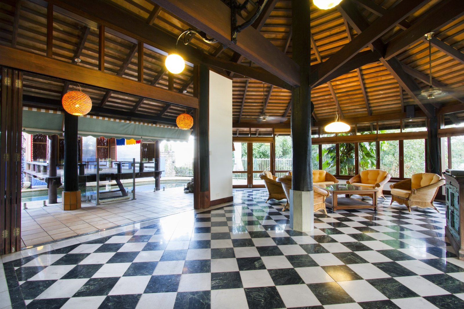 7 Neerim Crescent SHUTE HARBOUR 1