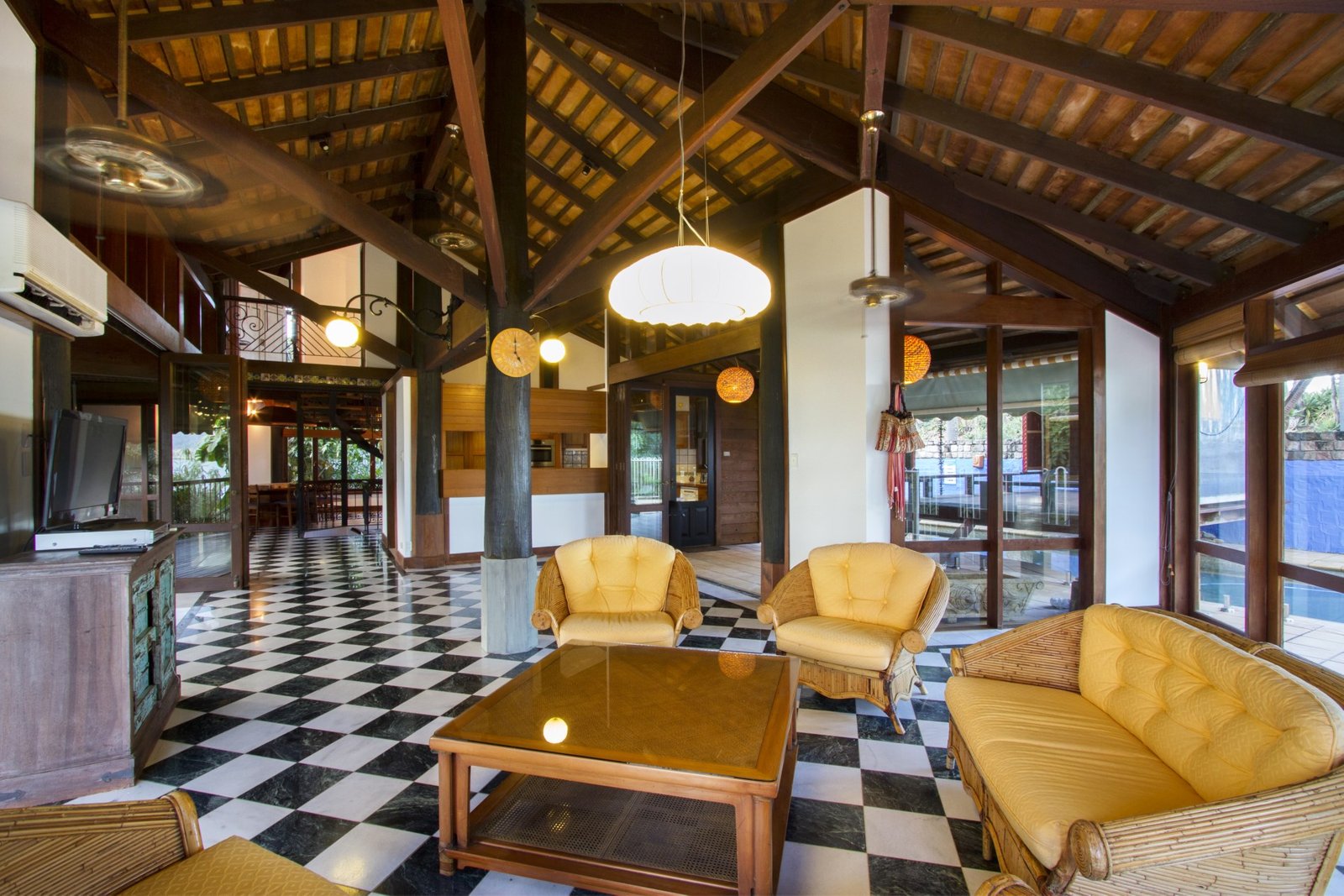 7 Neerim Crescent SHUTE HARBOUR 2