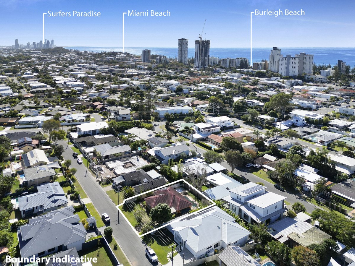 7 Newstead Street BURLEIGH WATERS 5