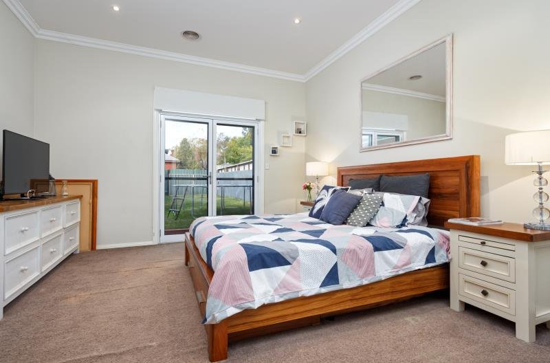 7 Norman Street WAGGA WAGGA 6