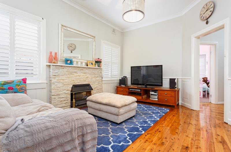 7 Norman Street WAGGA WAGGA 4