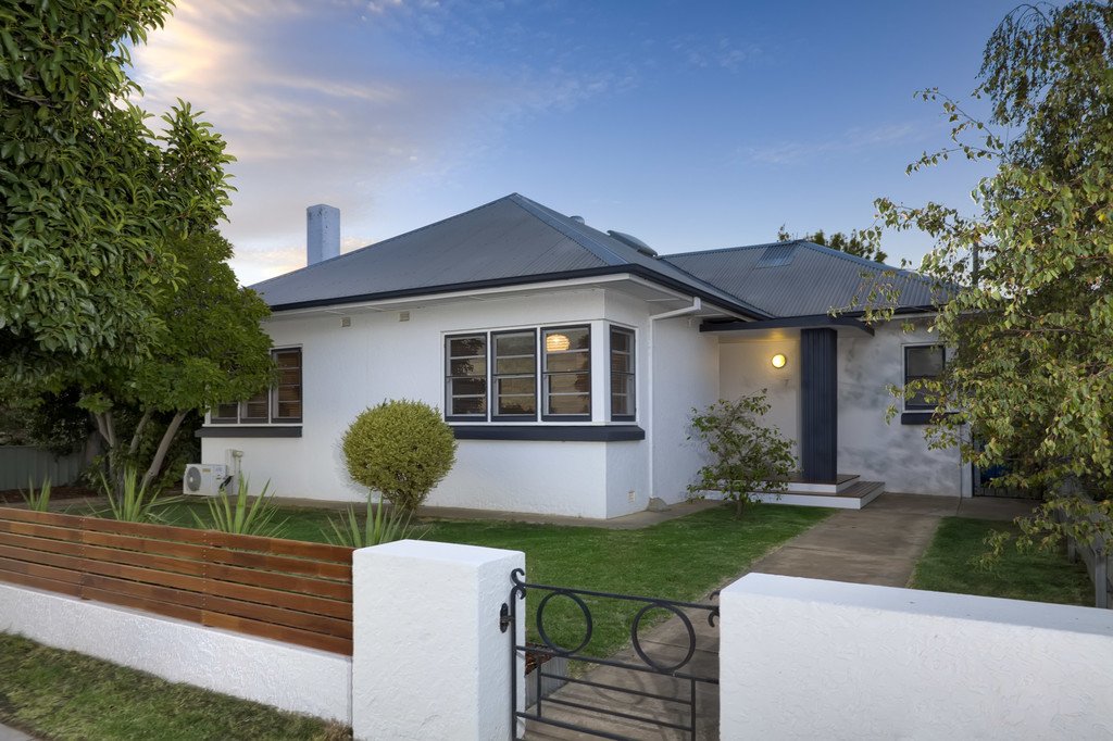 7 North Parade WAGGA WAGGA 1