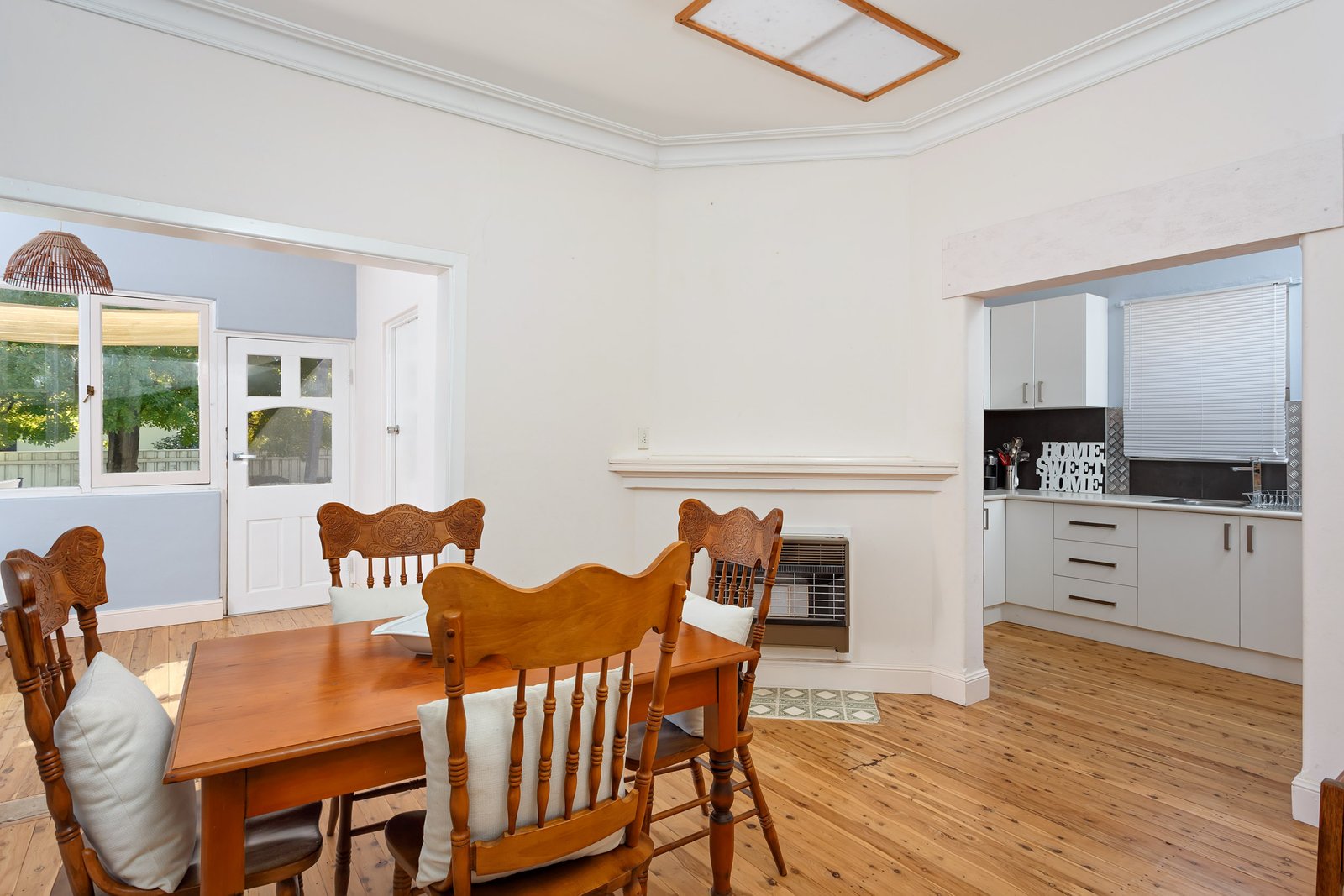 7 North Parade WAGGA WAGGA 3