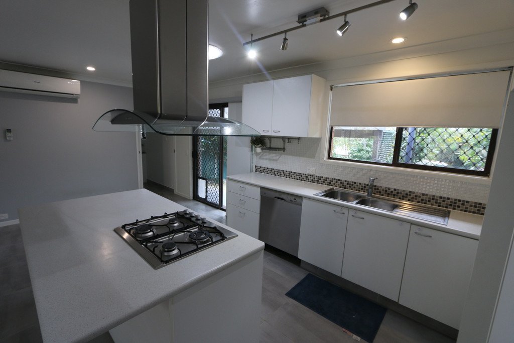 7 Nyora Street SOUTHPORT 4