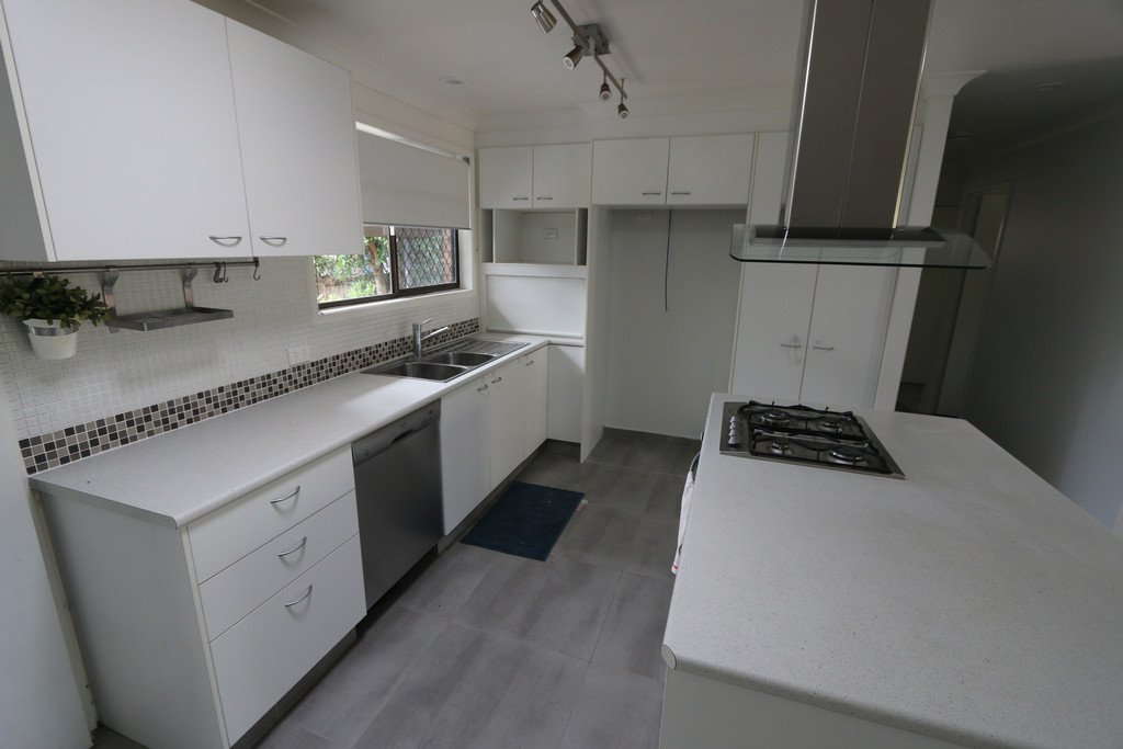 7 Nyora Street SOUTHPORT 5