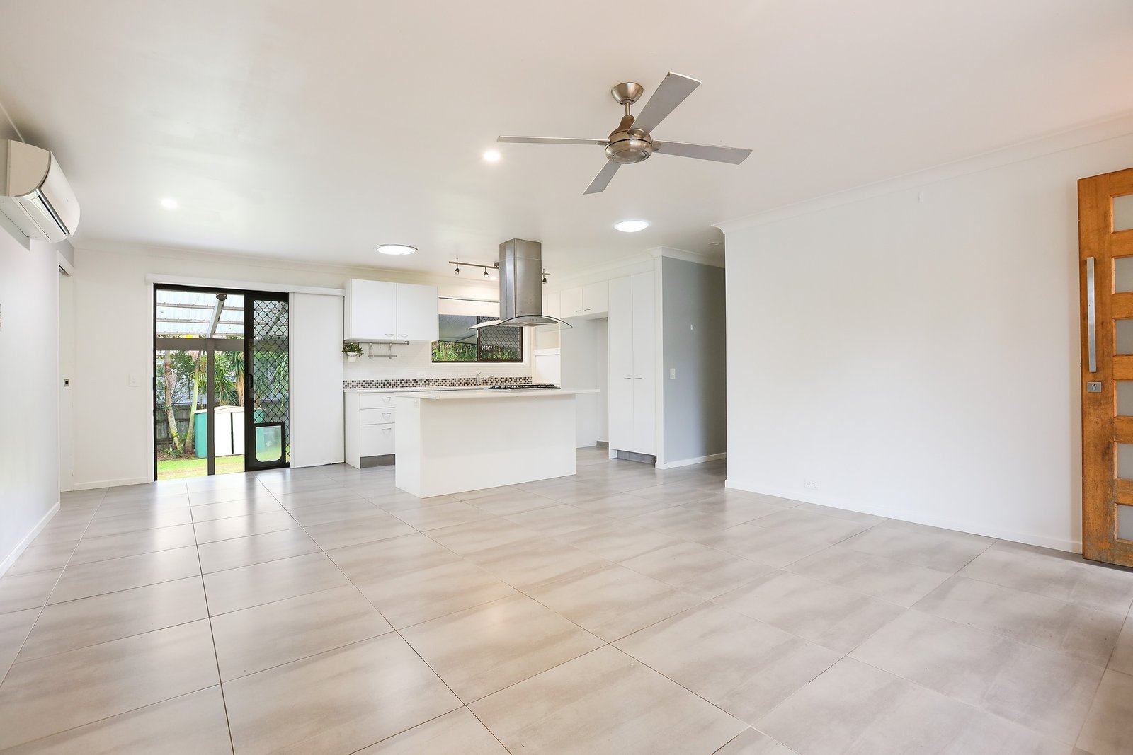 7 Nyora Street SOUTHPORT 5
