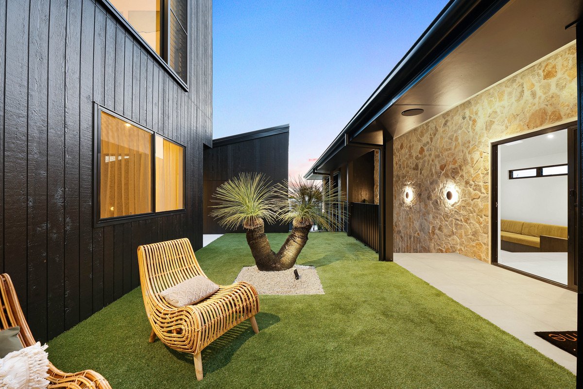 7 Oakwood Terrace Palm Beach 21