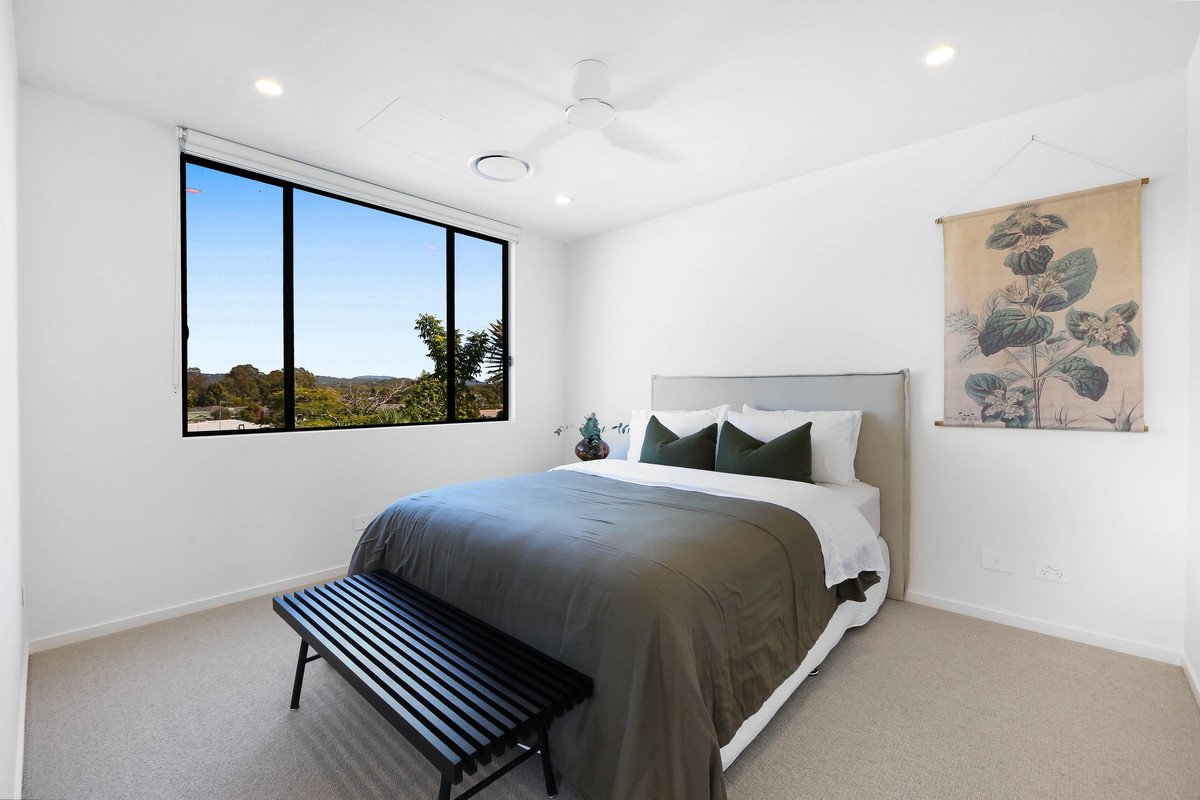 7 Oakwood Terrace Palm Beach 32