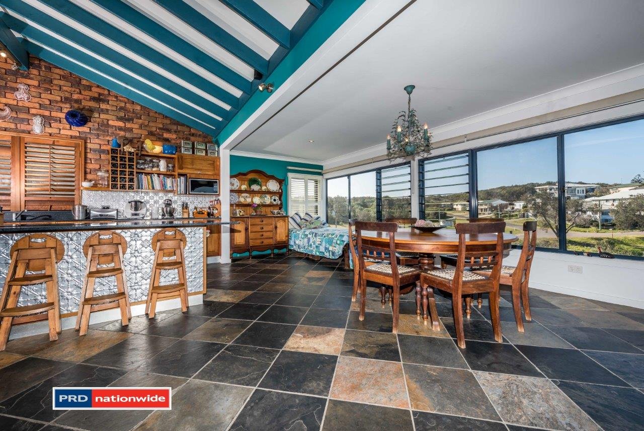 7 Ocean Street FISHERMANS BAY 9
